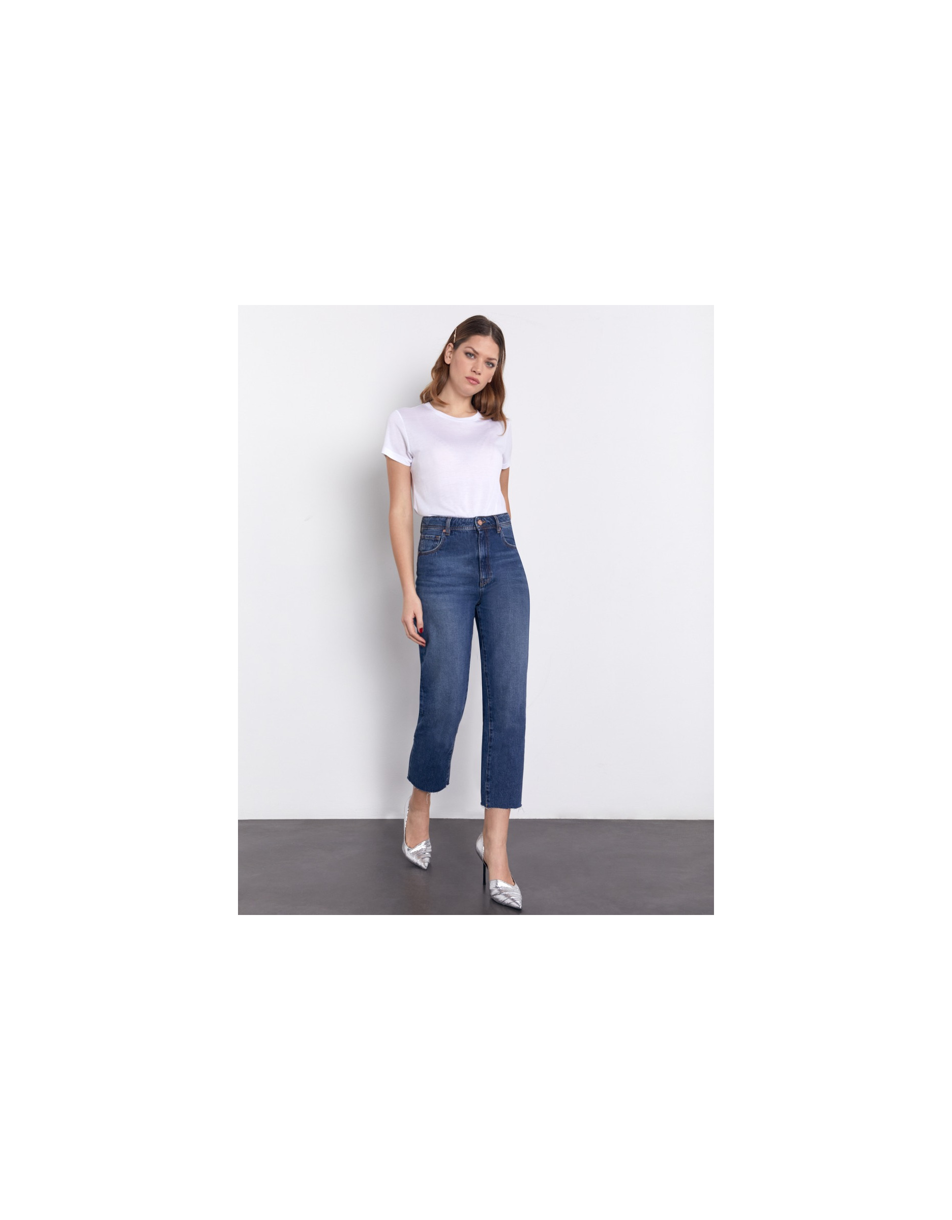 straight cropped jean