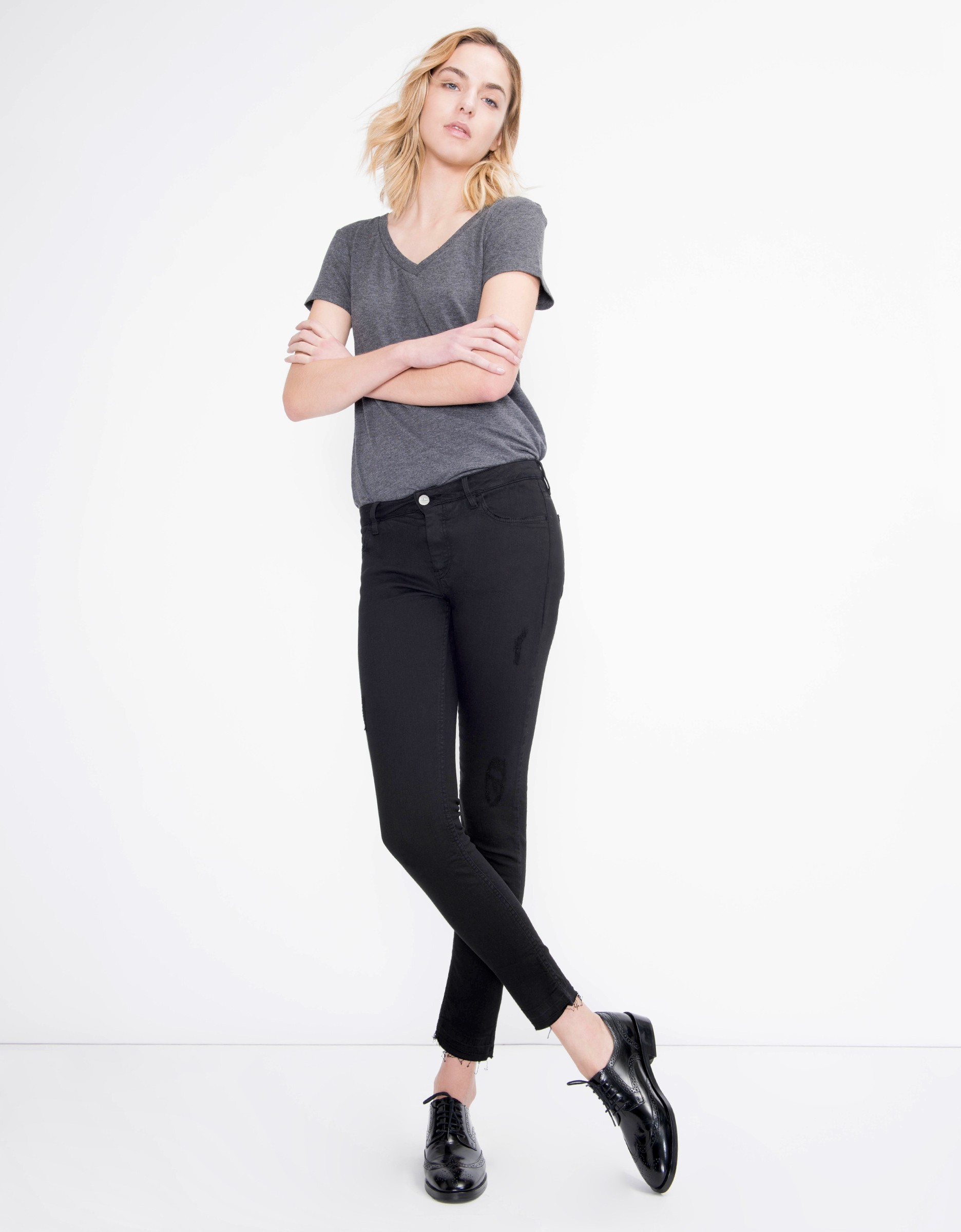 skinny cropped black trousers