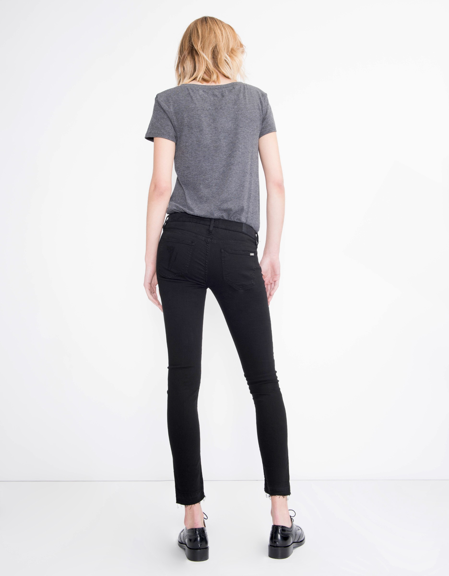black skinny cropped trousers